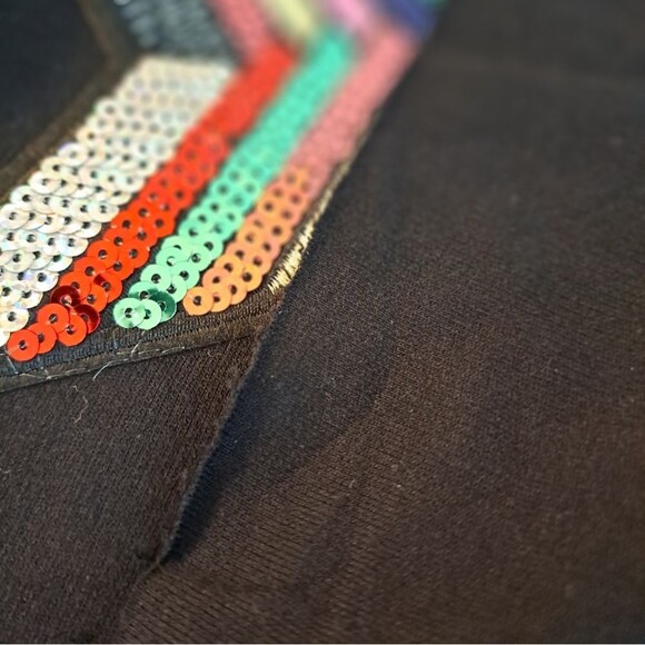 Zenana Star Applique Sequin Colorful Frayed Hemlines Short Sleeve Top NWOT  XL - Picture 9 of 13